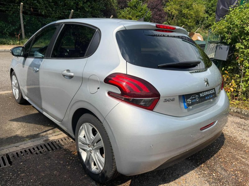 Peugeot 208 1.6 HDI 100ch Style