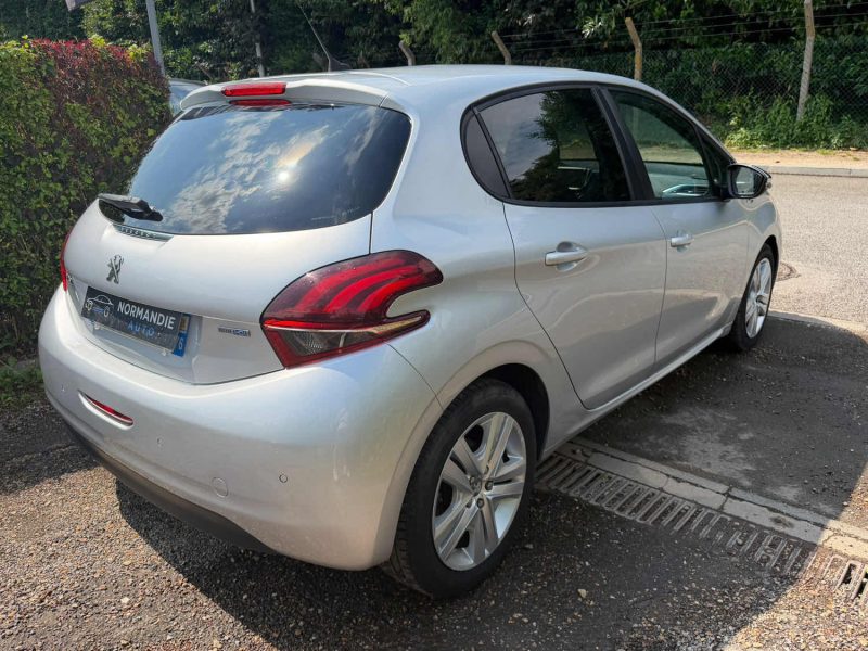 Peugeot 208 1.6 HDI 100ch Style