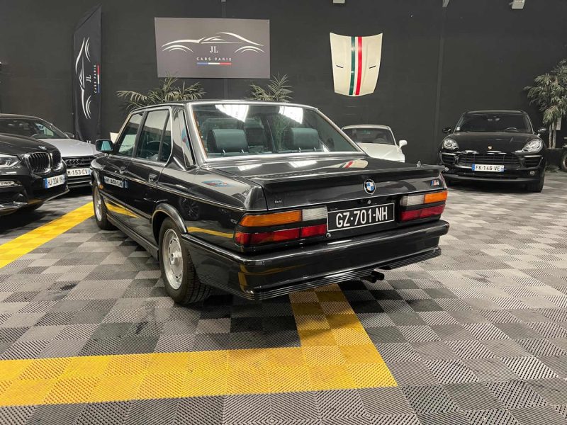 MAGNIFIQUE BMW 535i M E28 218CH (VEHICULE COLLECTION, BOITE AUTO, SUIVI ENTRETIEN + RESTORATION, TOI