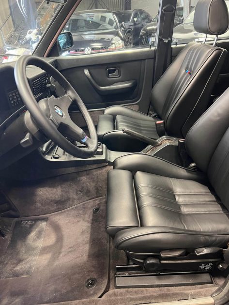 MAGNIFIQUE BMW 535i M E28 218CH (VEHICULE COLLECTION, BOITE AUTO, SUIVI ENTRETIEN + RESTORATION, TOI