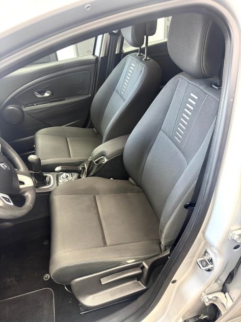 RENAULT MEGANE III  1.5 DCI 90 CV AUTHENTIQUE 2011