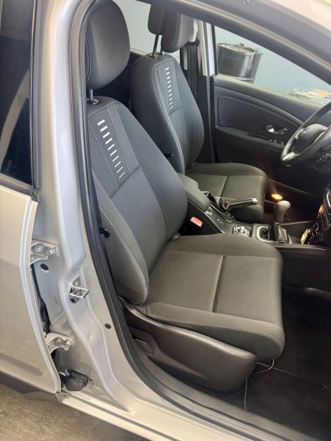 RENAULT MEGANE III  1.5 DCI 90 CV AUTHENTIQUE 2011