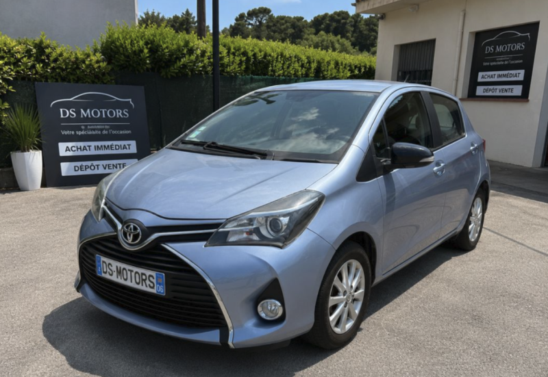 TOYOTA YARIS 100 VVT-I DYNAMIC 5P 2015