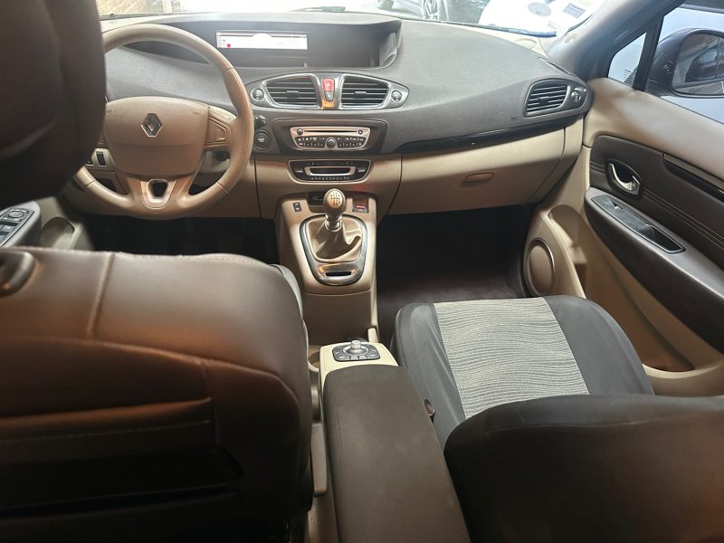 RENAULT SCENICIII 1.9 DCI 130 EXPRESSION 2009