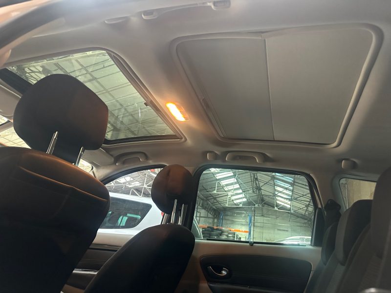 RENAULT SCENICIII 1.9 DCI 130 EXPRESSION 2009