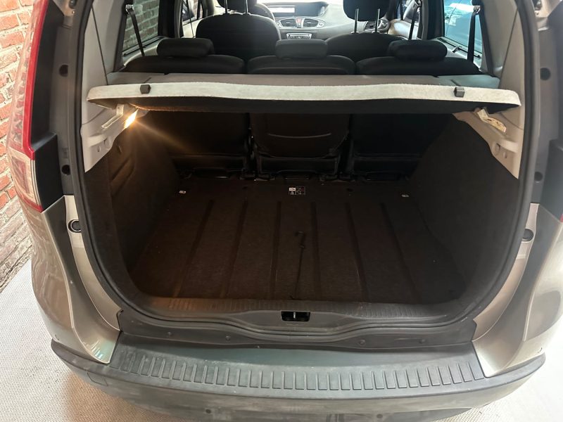 RENAULT SCENICIII 1.9 DCI 130 EXPRESSION 2009
