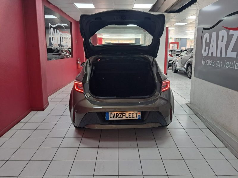TOYOTA COROLLA BERLINE  HYBRIDE 1.8 DYNAMIC BUSINESS 122cv/1 ERE MAIN/TVA RECUPERABLE