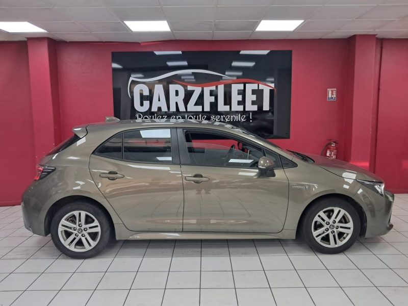 TOYOTA COROLLA BERLINE  HYBRIDE 1.8 DYNAMIC BUSINESS 122cv/1 ERE MAIN/TVA RECUPERABLE