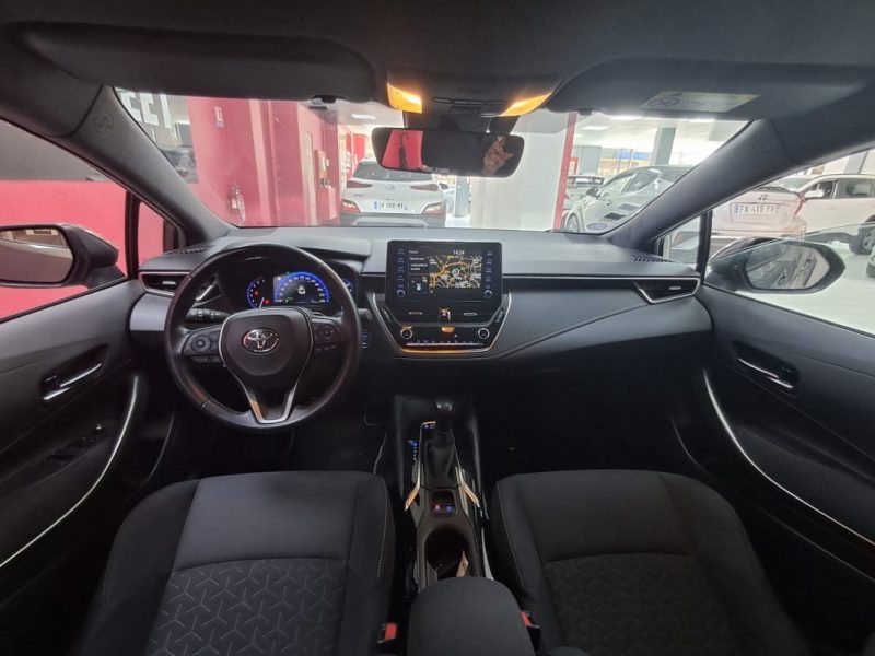 TOYOTA COROLLA BERLINE  HYBRIDE 1.8 DYNAMIC BUSINESS 122cv/1 ERE MAIN/TVA RECUPERABLE