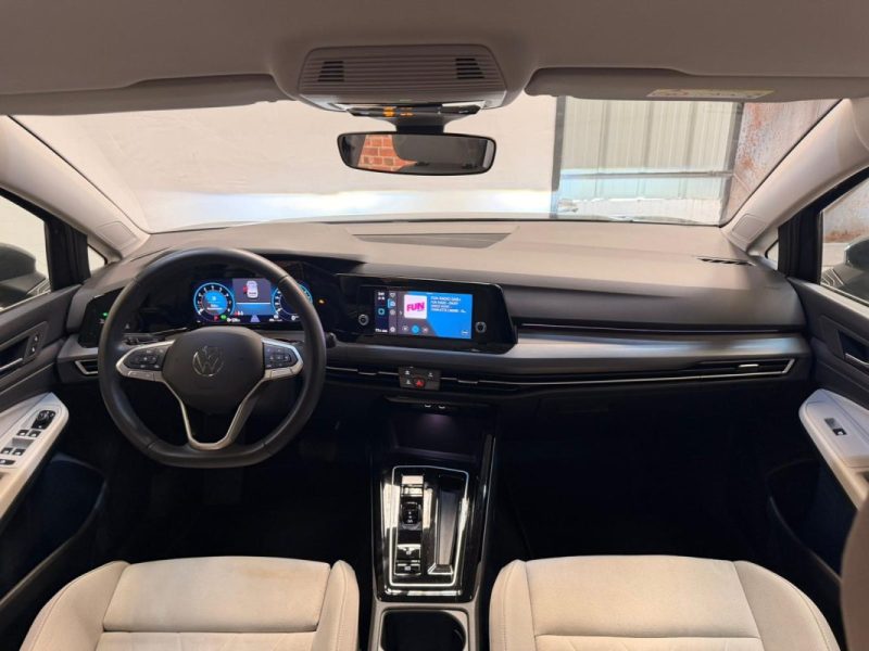Volkswagen Golf 8 STYLE 1.5L E-TSI 130CH