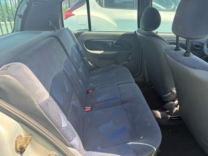 RENAULT CLIO 1.2 1999