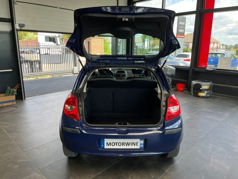 🚗 RENAULT CLIO III 1.2 ⚙️ AUTHENTIQUE 👤 1ère Main 📊 47 200 km 🛡️ Garantie 6 Mois