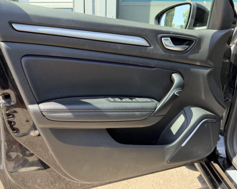 RENAULT MEGANE IV 1.6 DCI 130ch - 2017 - CarPlay - Caméra de recul - GARANTIE 6 mois