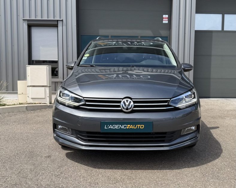 VOLKSWAGEN TOURAN 2.0 TDI CARAT / 7 PLACES / TOIT PANORAMIQUE / ENTRETIEN COMPLET