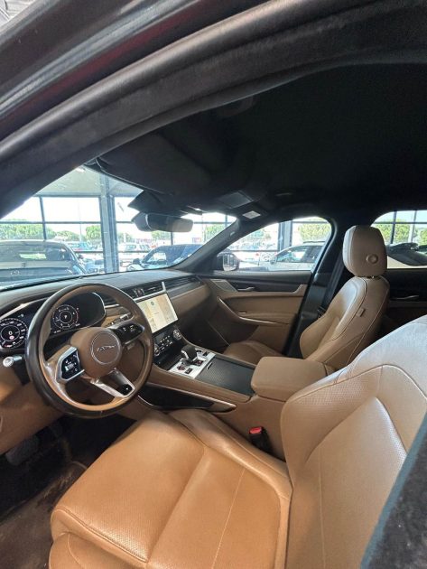 JAGUAR F-PACE D165 MHEV R-DYNAMIC SE 2021