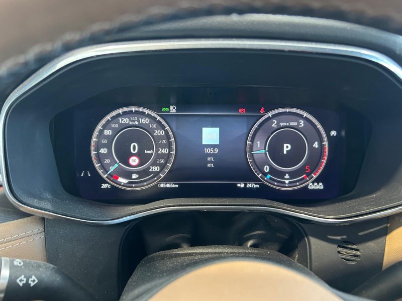 JAGUAR F-PACE D165 MHEV R-DYNAMIC SE 2021