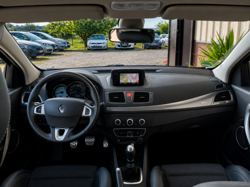 RENAULT MEGANE III Estate 1.5 dCi 110ch GT LINE 