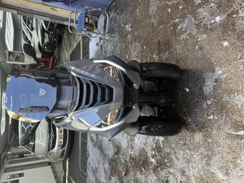 🛵 Peugeot Metropolis 400 GT 