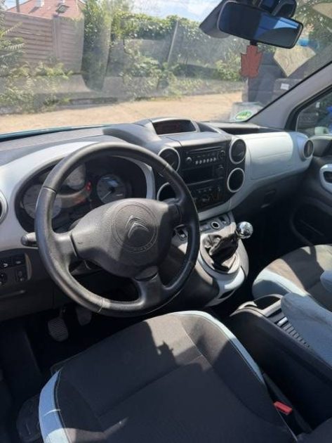 CITROEN BERLINGO 1.6 E_HDI SELECTION 2014 - 80 132Kms - Distrib ok - Premier Main - SUIVIT CITROEN