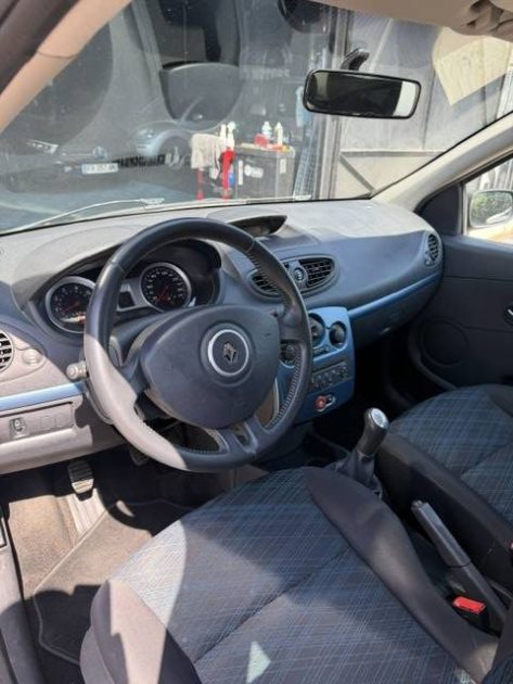 RENAULT CLIO 1.2 EXTREME 2009 - 55 105Kms - Premier Main - Parfait Etat - Distrib ok - SUIVIT RENAUL