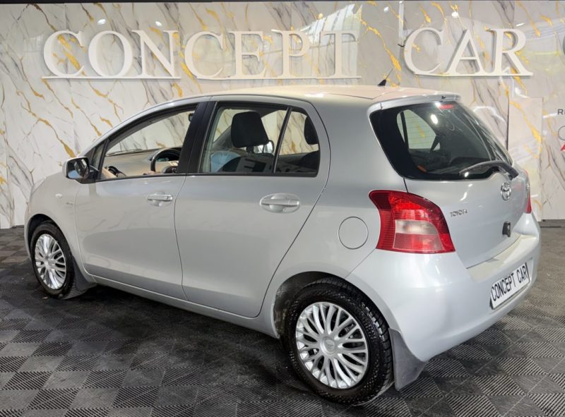 TOYATA YARIS 1.4 D-4DSOL 2006 - 71 161Kms - Premier Main - Distrib ok - Parfait Etat - SUIVIT TOYOTA