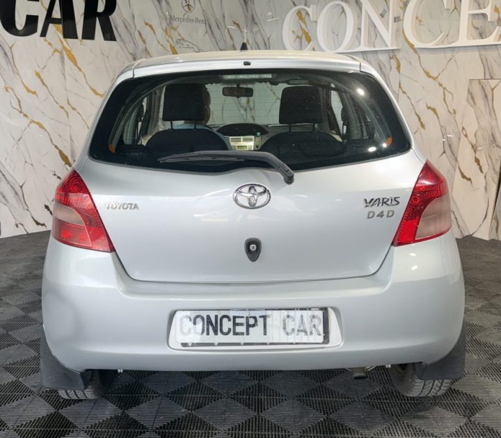 TOYATA YARIS 1.4 D-4DSOL 2006 - 71 161Kms - Premier Main - Distrib ok - Parfait Etat - SUIVIT TOYOTA