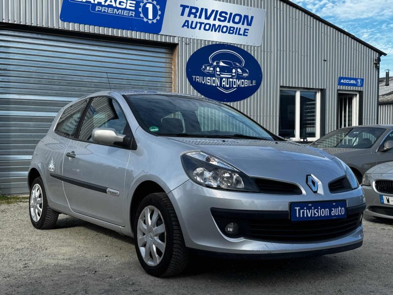 RENAULT  CLIO 1.2 75CH RIP CURL 2009