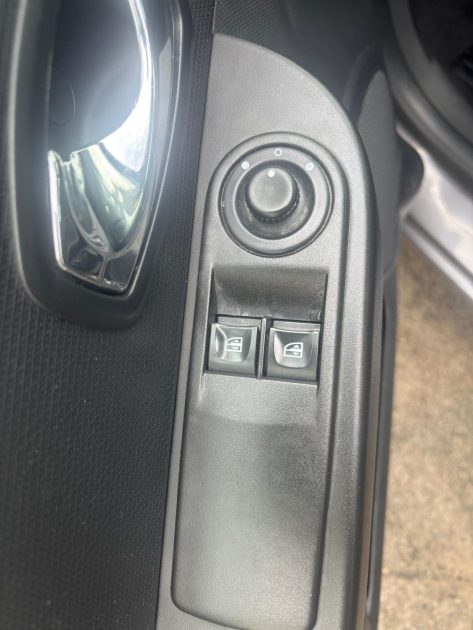 RENAULT CLIO IV 1.5 DCI 90 EXPRESSION 2013