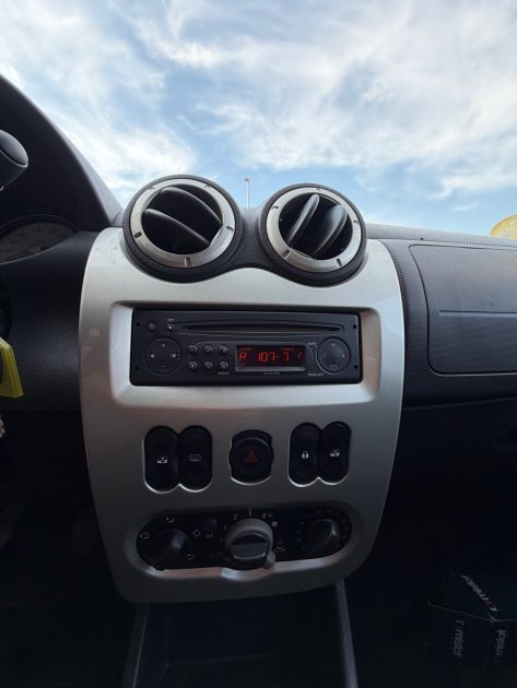 DACIA LOGAN 1.5 DCI 75 - FAIBLE KM 