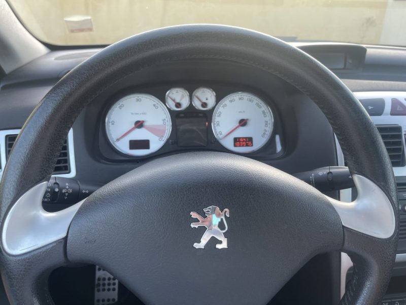 PEUGEOT 307 CC SPORT PACK CABRIOLET 2.0HDI 136CV TOUTES OPTIONS CT OK GARANTIE