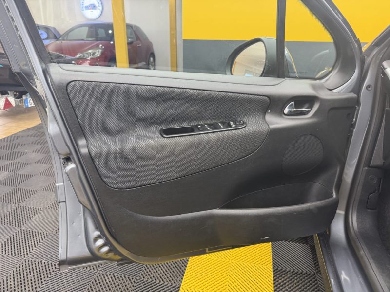 PEUGEOT 207 1.6 VTI 16V 120 PREMIUM PACK BOITE AUTO