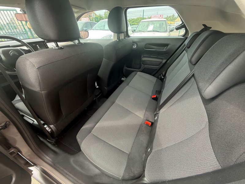 CITROEN C4 CACTUS ETG BOITE AUTOMATIQUE 1.2 VTI - 12V 82CV 2015