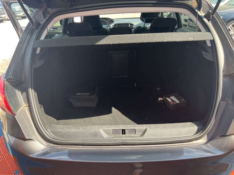 PEUGEOT 308 II 1.5 BLUE HDI 130 ACTIVE 2019