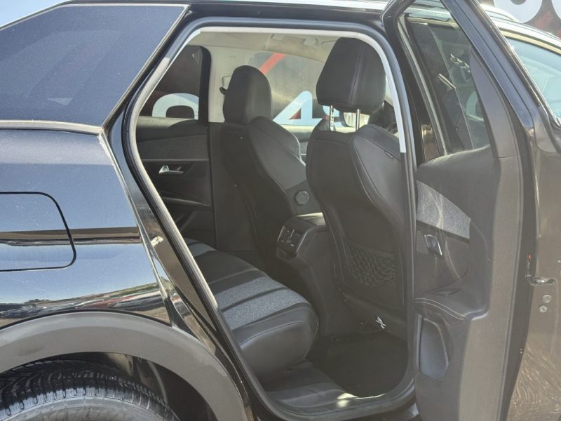 PEUGEOT 3008 II 1.2 Turbo 130 ACCESS 2018
