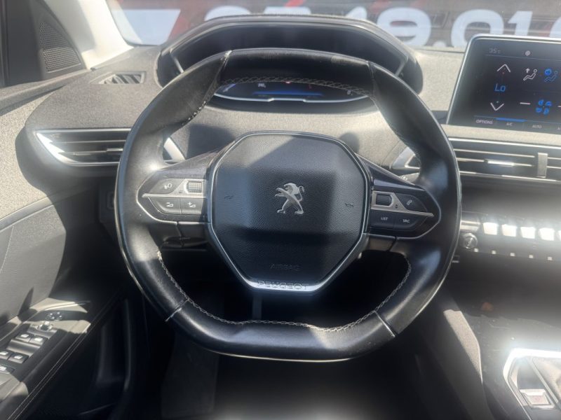 PEUGEOT 3008 II 1.2 Turbo 130 ACCESS 2018