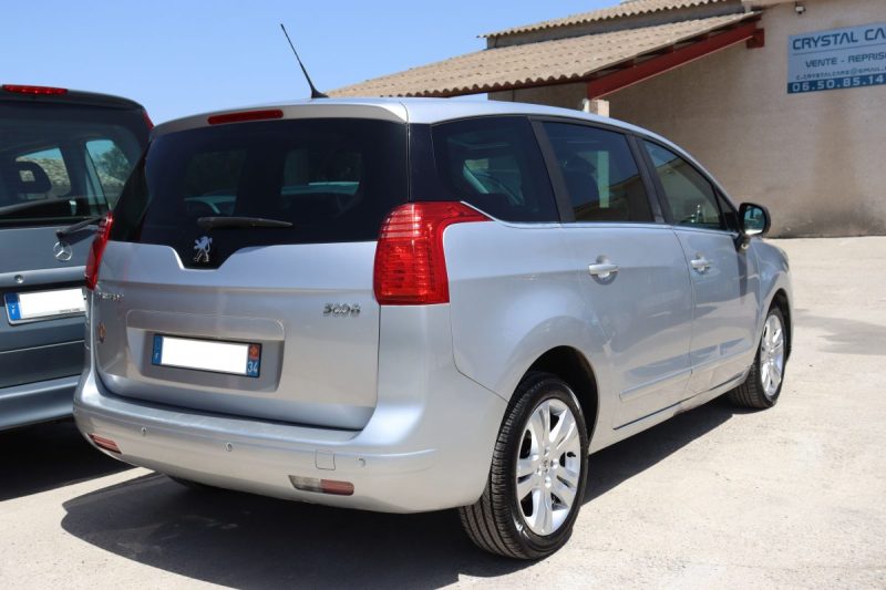 PEUGEOT 5008 1.6 HDI 1560CM3 112CV  2011
