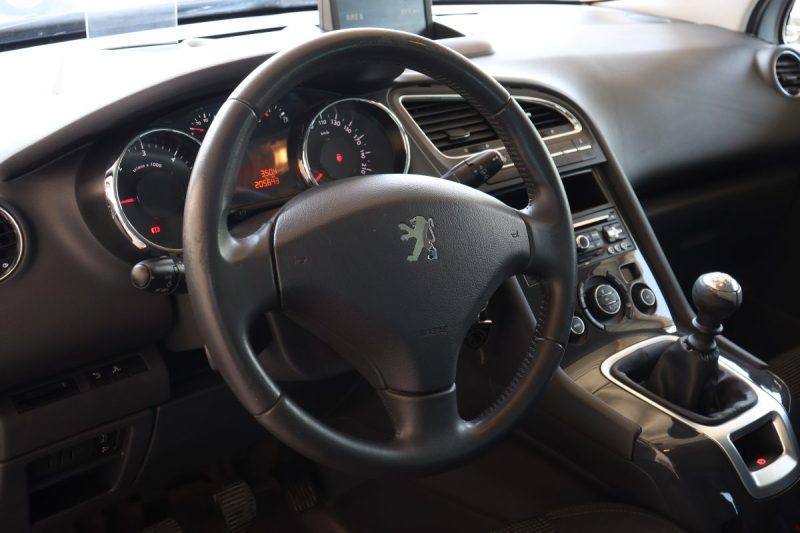 PEUGEOT 5008 1.6 HDI 1560CM3 112CV  2011