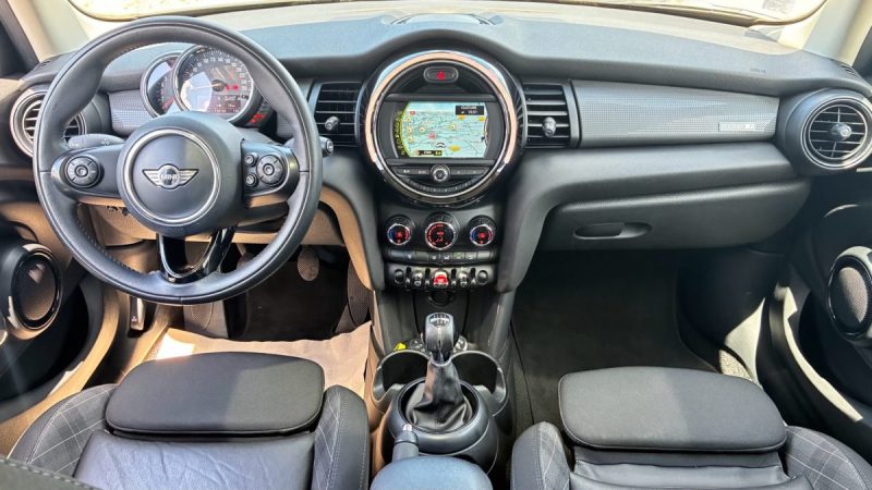 Mini Cooper III 1.5d Edition Shoreditch E1 116ch 5Pts tbé