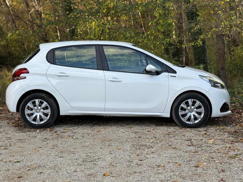 PEUGEOT 208  1.6 HDI 75 ACTIVE 5P 