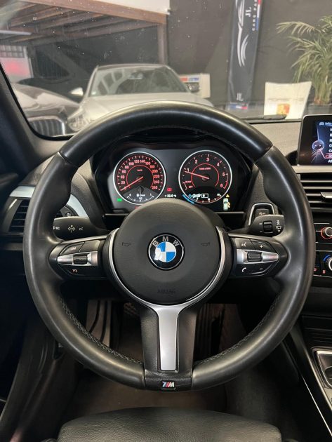 MAGNIFIQUE BMW SERIE 120D PACK M 180CH (SIEGES CHAUFFANTS, BVM) ⭐️⭐️⭐️⭐️⭐️