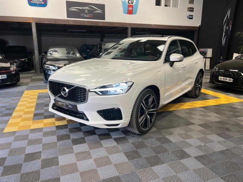 MAGNIFIQUE VOLVO XC60 R DESIGN T8 AWD 2.0i 407CH (320 + 87ch) (TOIT OUVRANT, CARPLAY, CAMERA 360)