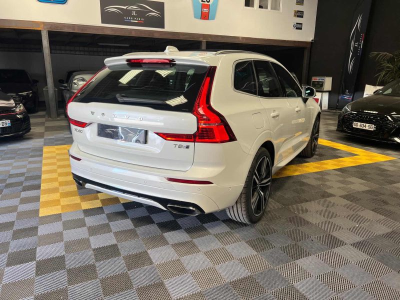 MAGNIFIQUE VOLVO XC60 R DESIGN T8 AWD 2.0i 407CH (320 + 87ch) (TOIT OUVRANT, CARPLAY, CAMERA 360)