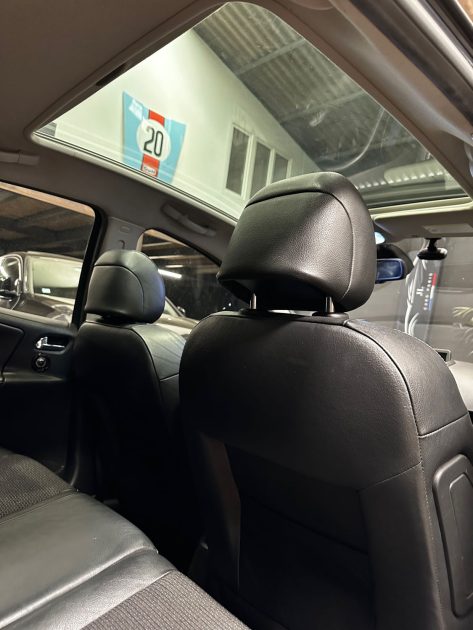 MAGNIFIQUE PEUGEOT 207 1,6 150 CH ( SUIVI D’ENTRETIEN, CARPLAY, SONO FOCAL, TOIT PANORAMIQUE)