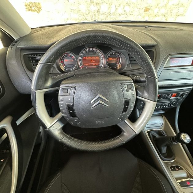 CITROEN C5 - 2 2.0 HDI CONFORT 2011