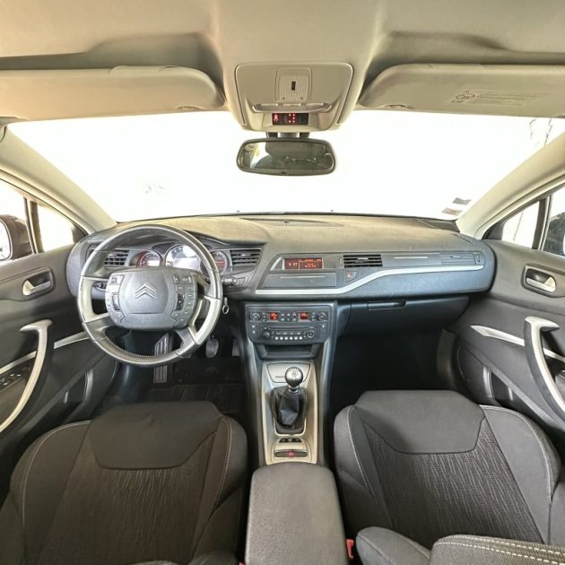CITROEN C5 - 2 2.0 HDI CONFORT 2011