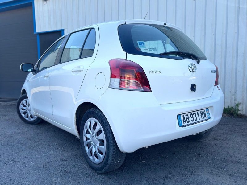 TOYOTA YARIS 1.3 VVT-I 2009