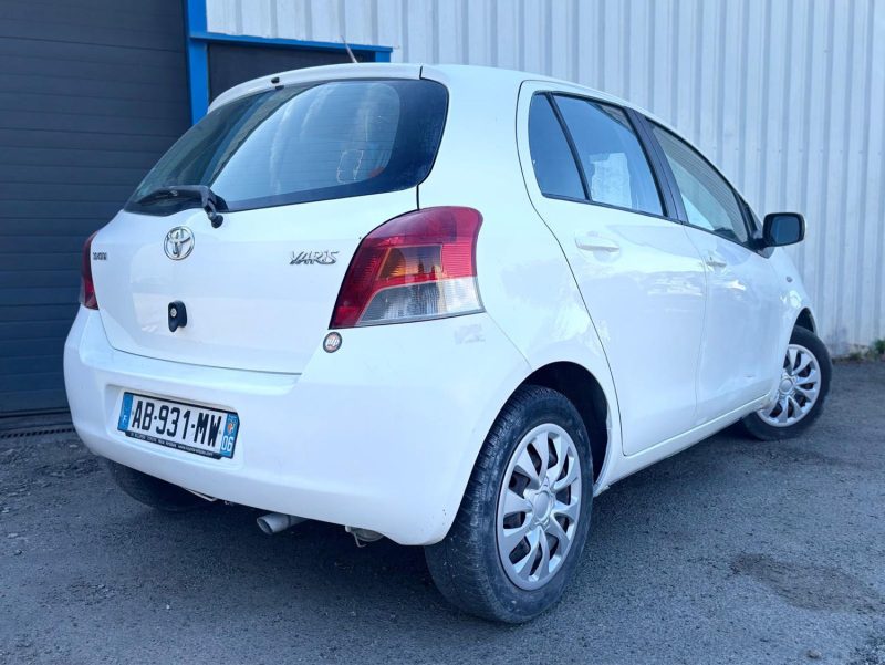 TOYOTA YARIS 1.3 VVT-I 2009