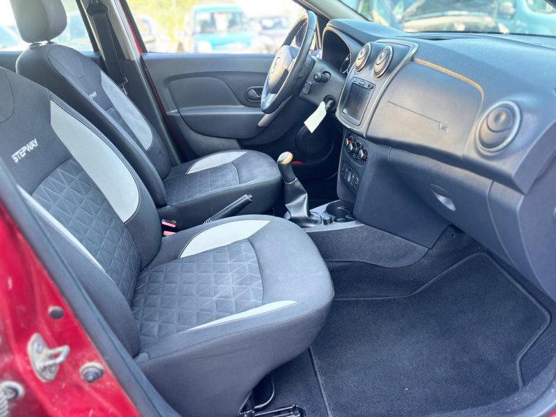 DACIA SANDERO TCE 90 STEPWAY PRESTIGE 2014