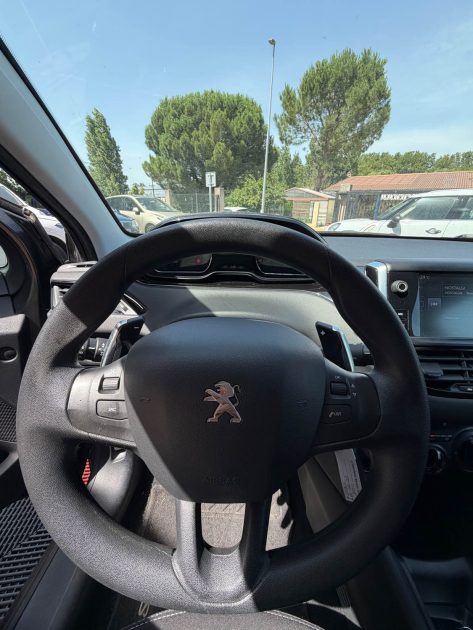 Peugeot 208 1.2 Puretech 82 Active - Boite automatique 