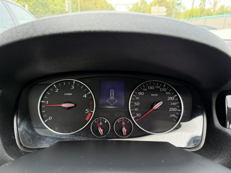 RENAULT LAGUNA 3 III BOSE 2.0 DCi 175 BOITE AUTOMATIQUE TOIT OUVRANT GPS SEMI CUIR - MOTEUR A CHAINE